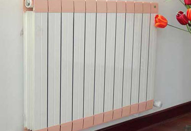 铜铝复合辉达娱乐132x60客厅安装效果图